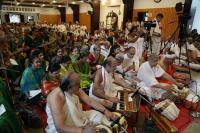 H.H Shrimath Samyamindra Thirtha Swamiji of Shri Kashi Math visits SCM - Bengaluru